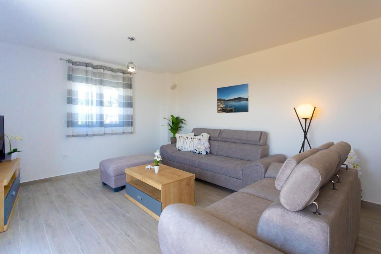 Apartments Jasa Deluxe Makarska Eksteriør bilde