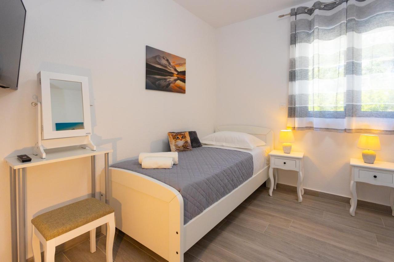 Apartments Jasa Deluxe Makarska Eksteriør bilde