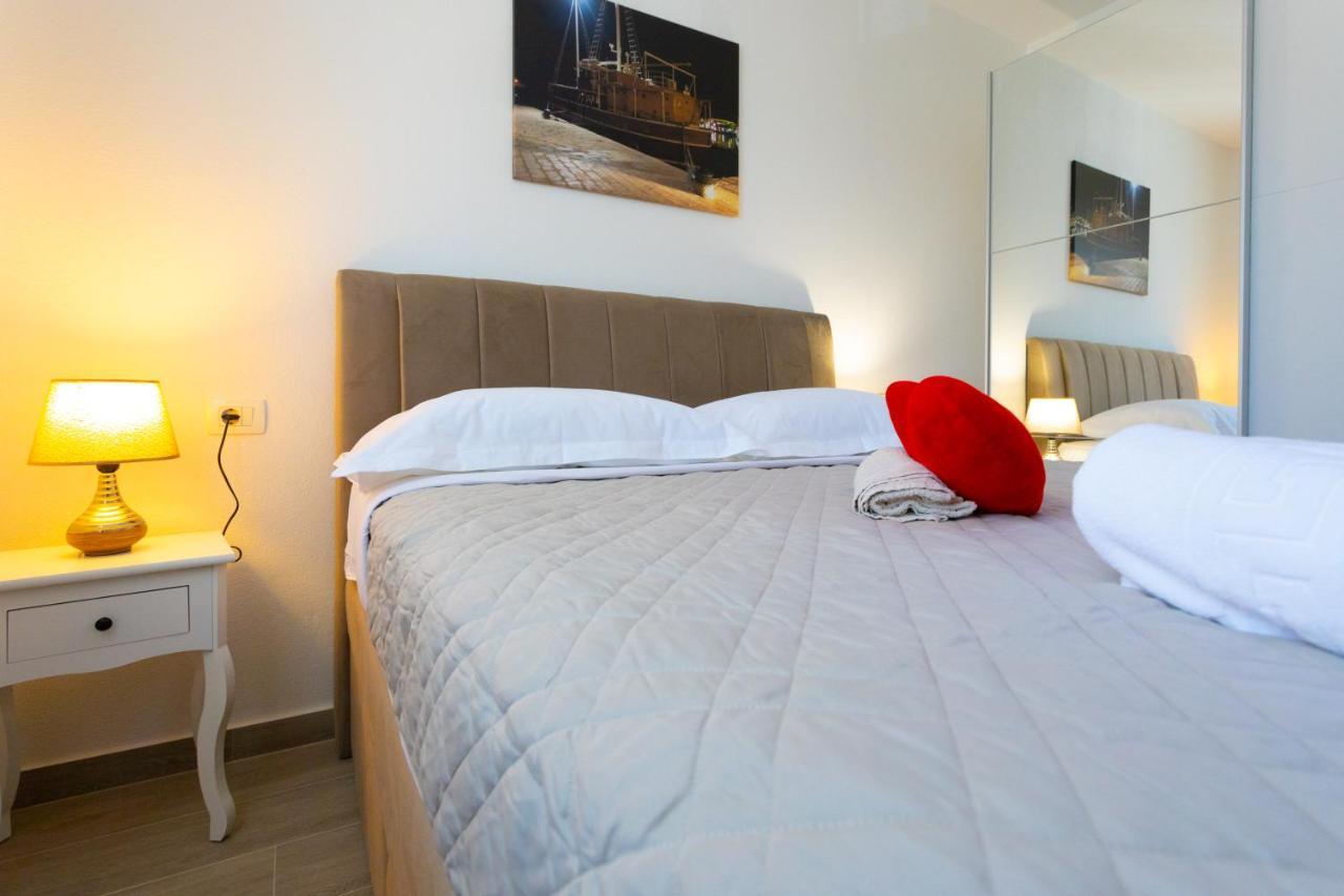 Apartments Jasa Deluxe Makarska Eksteriør bilde